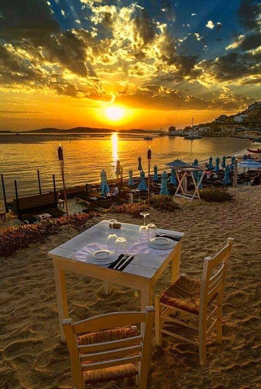 Dinner with a perfect sunset in Mykonos #Greece !!.... 4