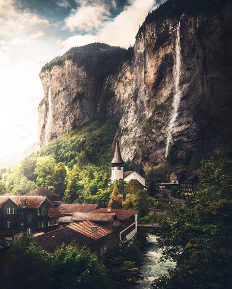 The Lauterbrunnen Valley (Switzerland) is often called the Valley of 72 Waterfal... 6