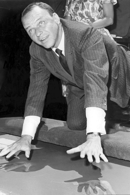 Frank Sinatra (December 12, 1915 - May 14, 1998) at Graumans Chinese Theater.... 2