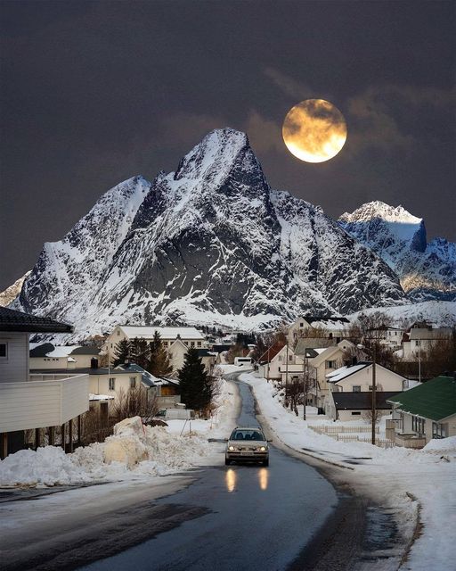 Full Moon in Reine, Lofoten Norway!... 4