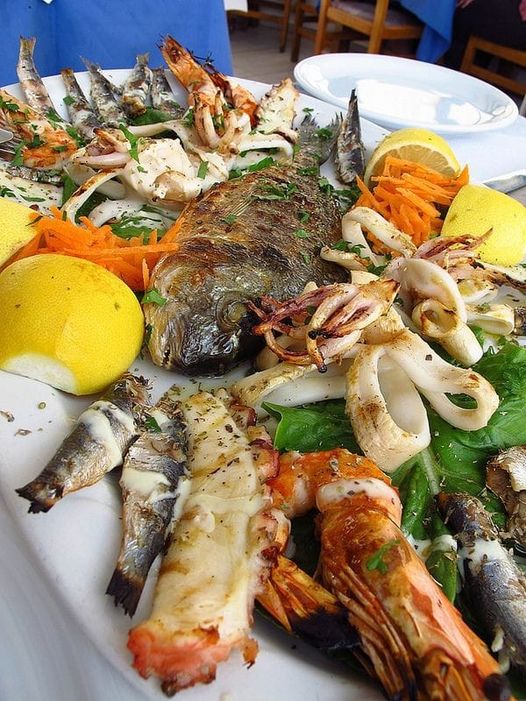 Mmmm.....Greek seafood is the best !!.... 3