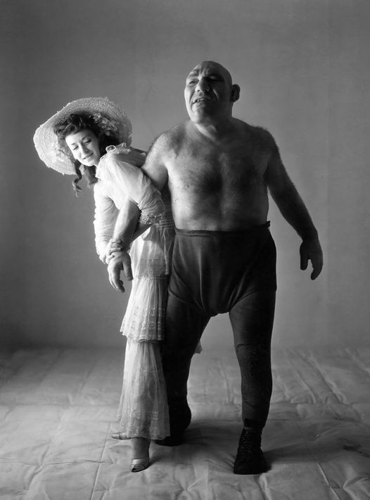 Model Dorian Leigh & Professional Wrestler Maurice Tillet photographed by Ir... 3