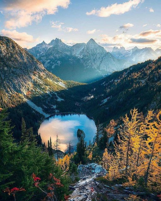 North Cascades National Park is an American national park in the state of Washin... 2