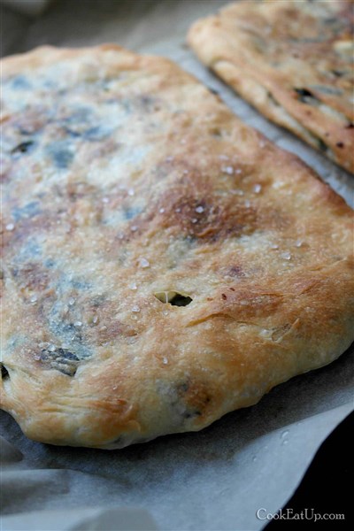 Zaatar, ένα φανταστικό επίπεδο ψωμί από την Παλαιστίνη...
