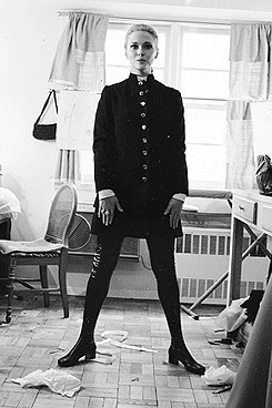 Faye Dunaway photographed by Jack Robinson, London, January 1968.... 2