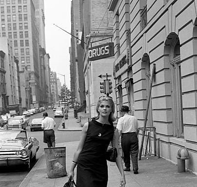 Candice Bergen by Mark Shaw, New York, July 1964.... 4