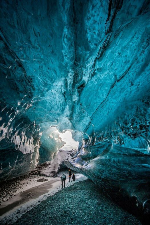 Iceland , Vatnajökull Glacier Caves...
