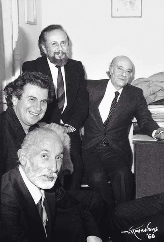 Γιάννης Ρίτσος, Οδυσσέας Ελύτης, Μίκης Θεοδωράκης και Μάνος Κατράκης το 1974 στη...