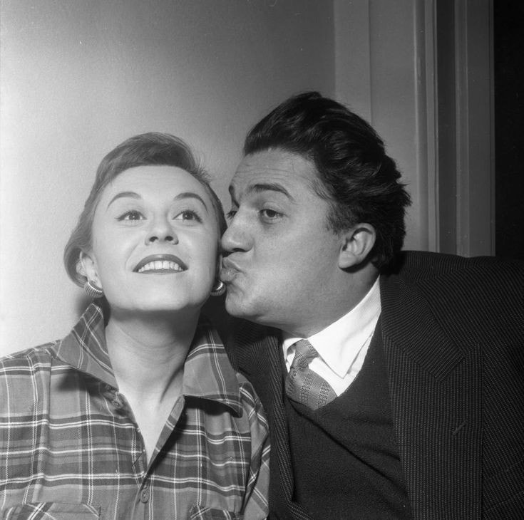 Federico Fellini & Giulietta Masina... 4