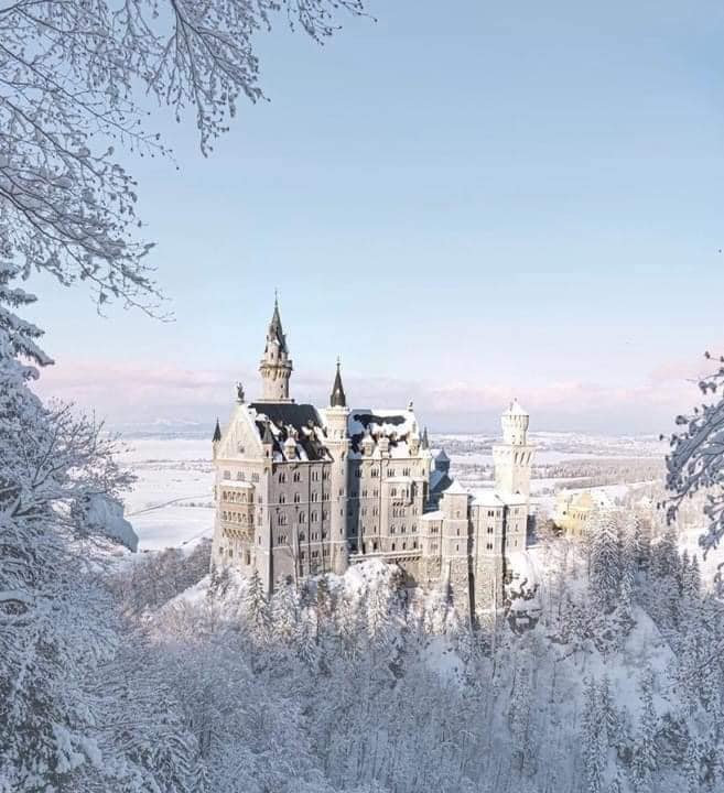 Το πιο όμορφο κάστρο Neuschwanstein στη Γερμανία... 4