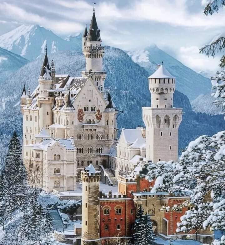 Το πιο όμορφο κάστρο Neuschwanstein στη Γερμανία... 2