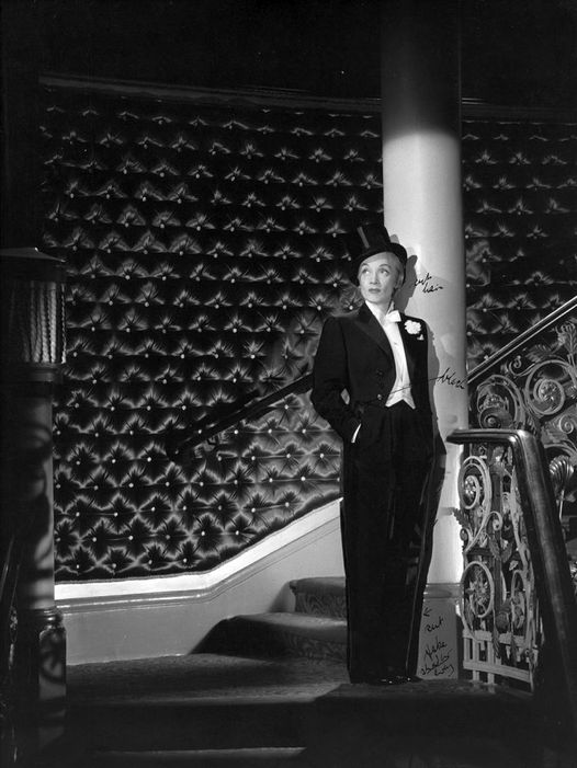 Marlene Dietrich (27 Δεκεμβρίου 1901 - 6 Μαΐου 1992) φωτογραφημένη από τον Antony Armstr... 1
