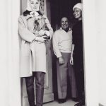 Η Audrey Hepburn επισκέπτεται τη Sophia Loren και τον Carlo Ponti στο σπίτι τους στην Ελβετία...