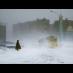 Το Norilsk, Ρωσία θαμμένο κάτω από το χιόνι (8 Δεκεμβρίου)