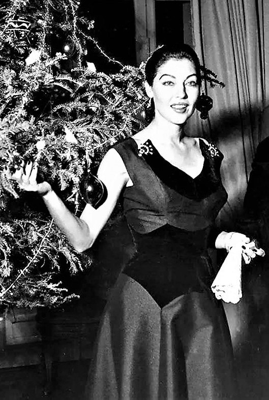 Ava Gardner, Χριστούγεννα στη Ρώμη, 1954.... 4