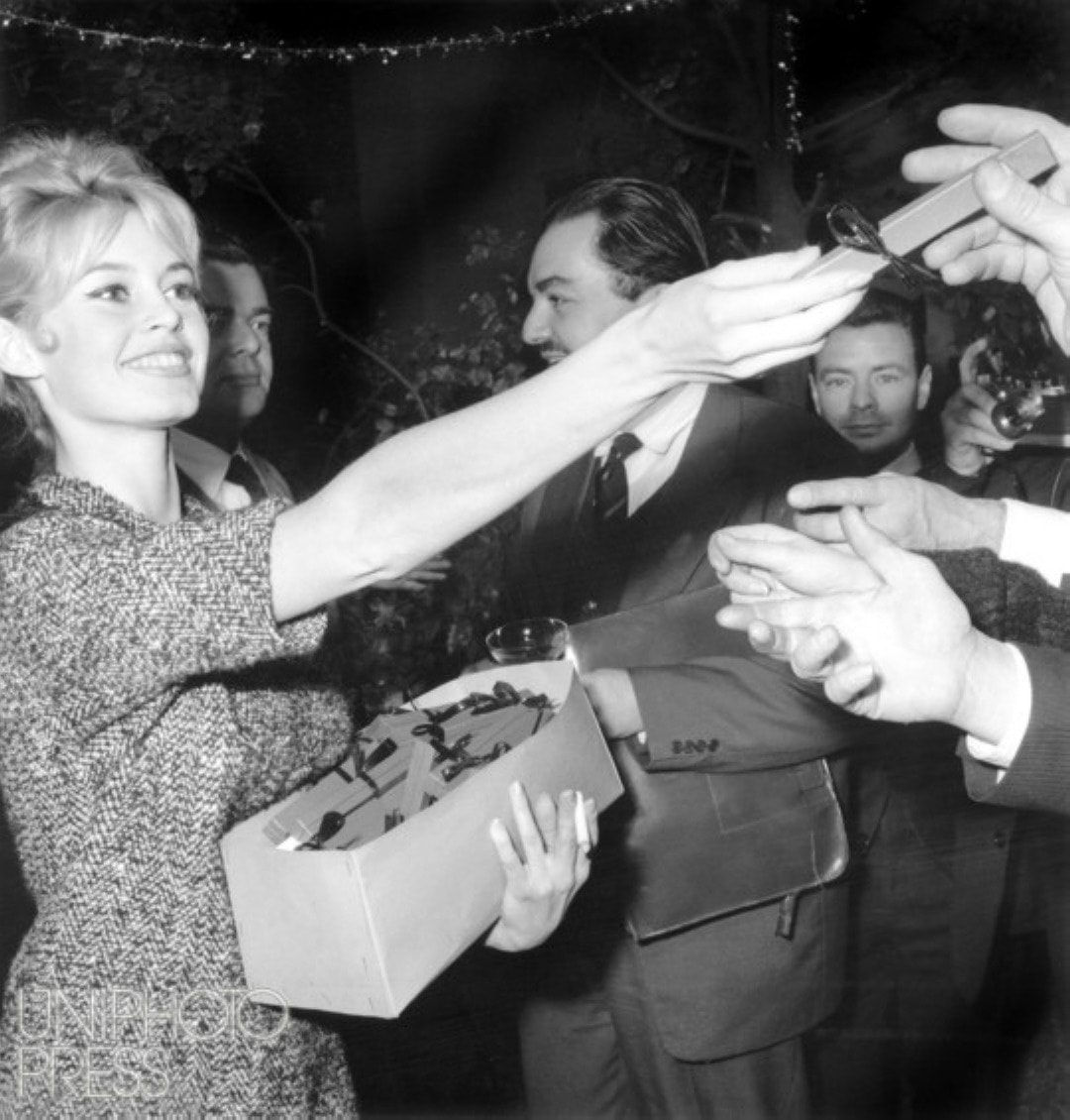 Brigitte Bardot, περ. 1958.... 5