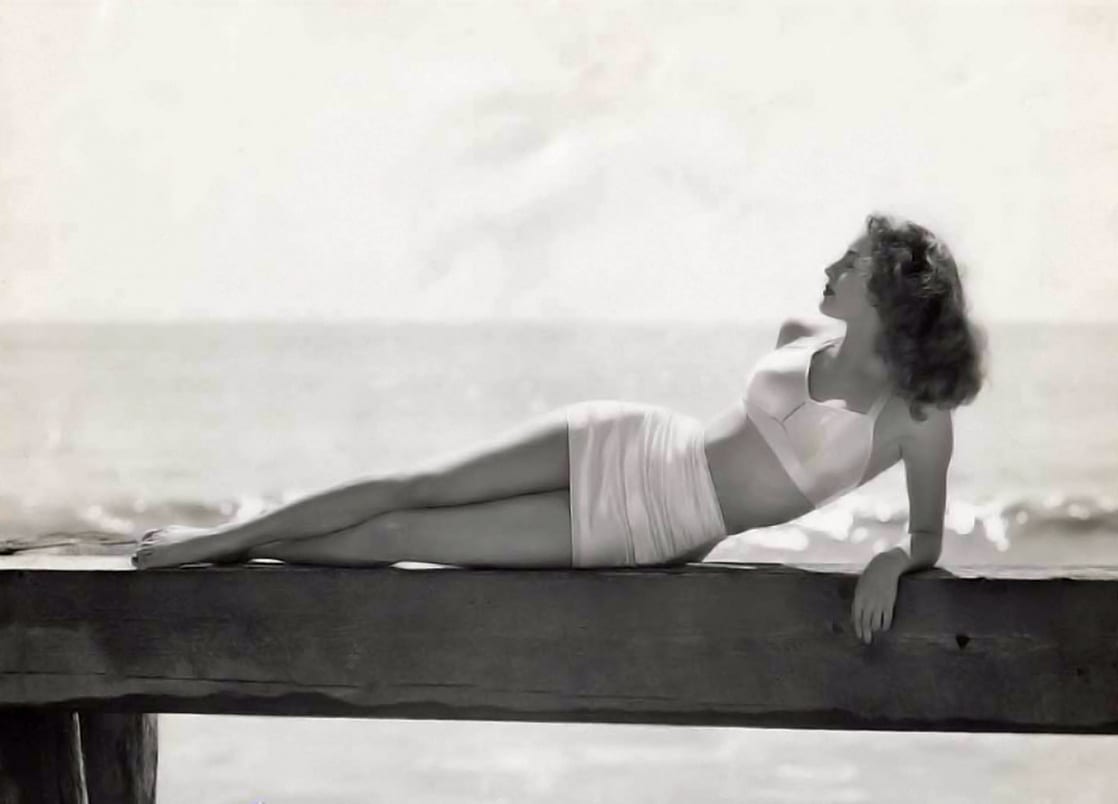 Ava Gardner, 1943 (φωτογραφία Eric Carpenter)... 4