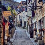 Saint-Cirq-Lapopie - Το υπέροχο χωριό συγκαταλέγεται στις πιο όμορφες βίλες...