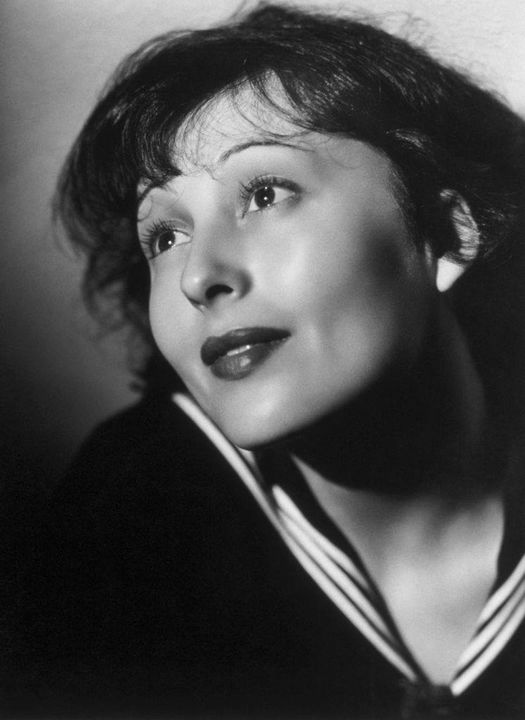 Η βραβευμένη με Όσκαρ ηθοποιός Luise Rainer (12 Ιανουαρίου 1910 - 30 Δεκεμβρίου 2014... 1
