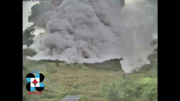 Μέσα στον κεντρικό κρατήρα του ηφαιστείου Taal που λήφθηκε στις 12 Ιανουαρίου 2020....