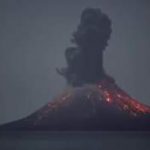 Το ηφαίστειο Κρακατόα εξερράγη...