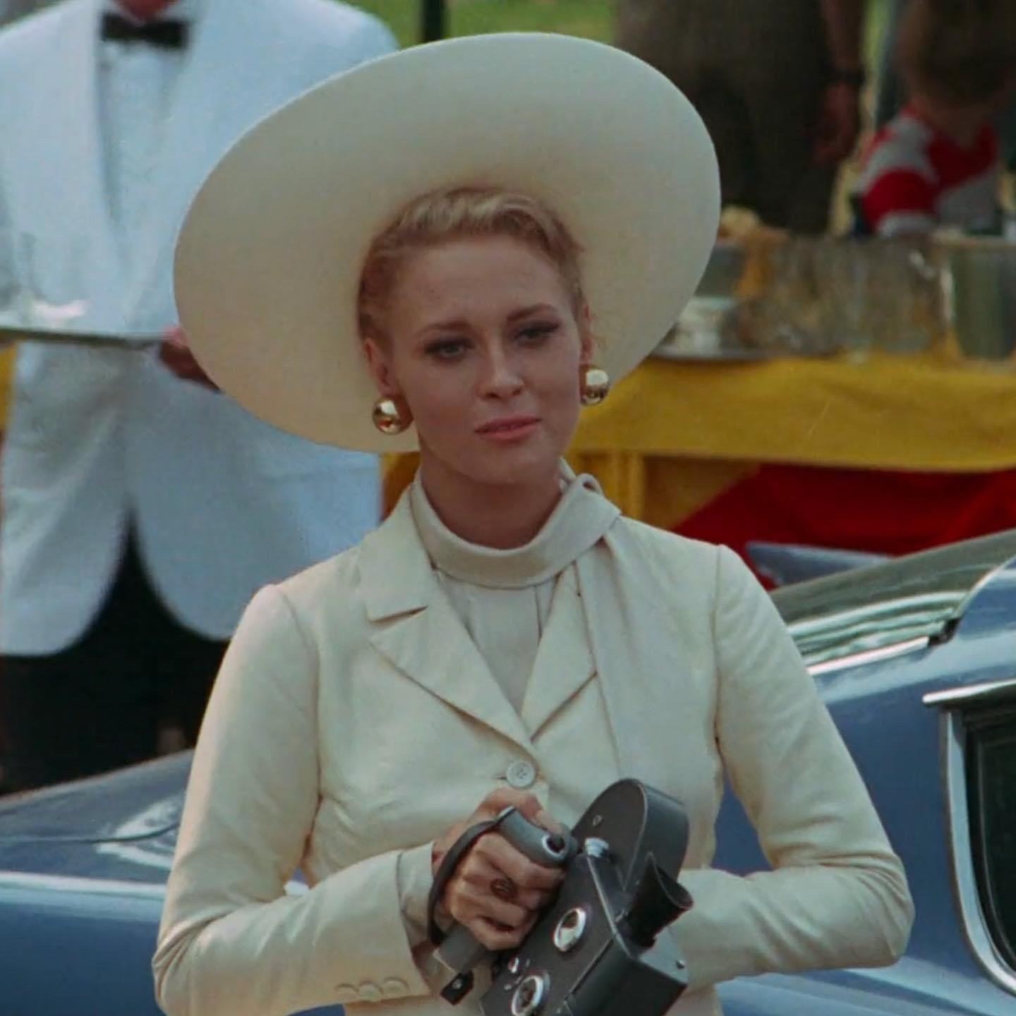 Τα ρούχα της Faye Dunaway στο "The Thomas Crown Affair" 1968.... 4