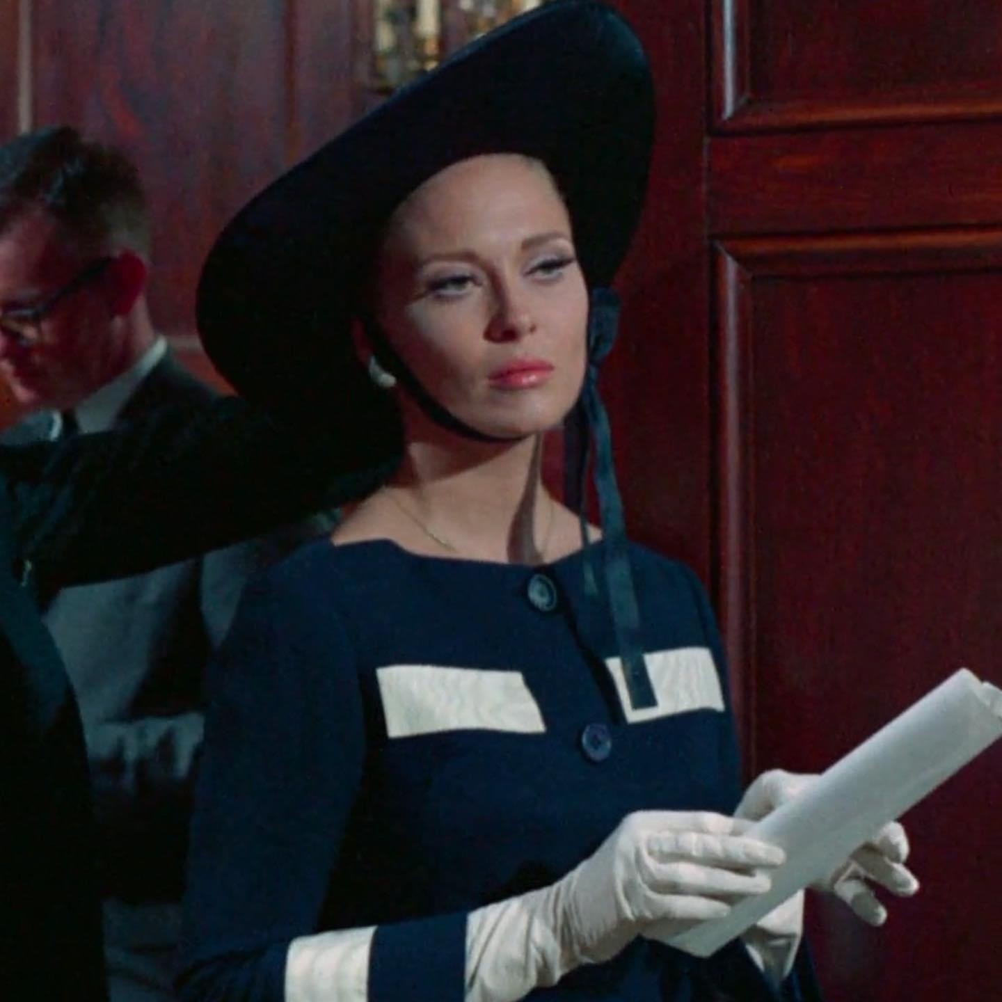 Τα ρούχα της Faye Dunaway στο "The Thomas Crown Affair" 1968.... 5