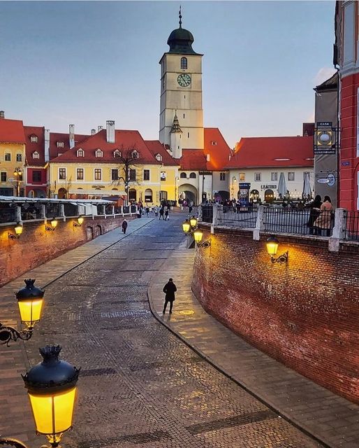 Sibiu, Transilvania, Ρουμανία - Φωτογραφία © από @gabriella_captures... 1