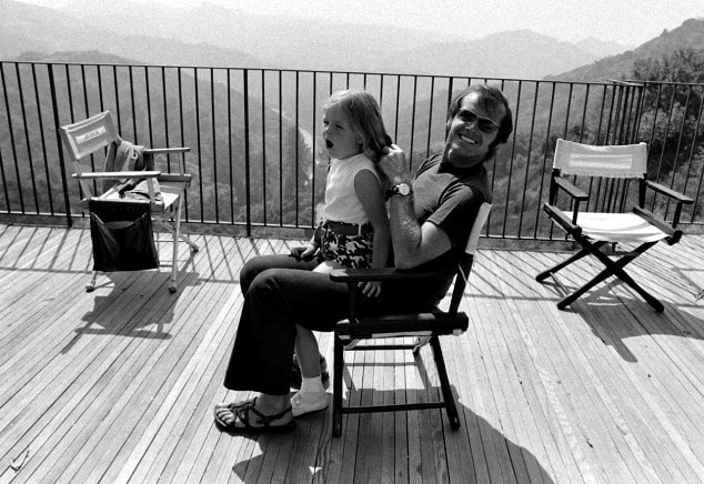 Ο Jack Nicholson και η κόρη του Jennifer φωτογραφήθηκαν από τον Arthur Schatz, 1970. 2