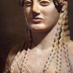 Η Κόρη του Ευθυδίκου,η Σκυθρωπός Κόρη(Μετά το 480 π.Χ.
 Παριανό μάρμαρο(άγαλμα)...