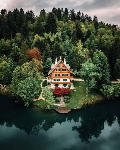 Λίμνη Μπλεντ, Σλοβενία... 1