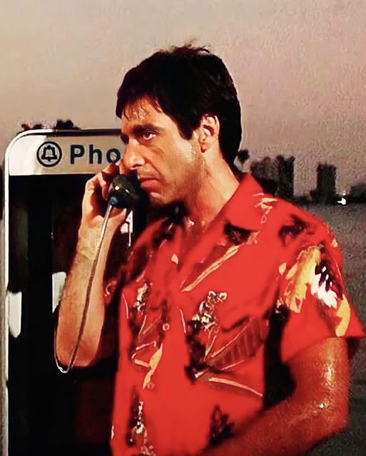 «Πήρα τα χρήματα και πήρα το yayo». Tony Montana Scarface (1983) © Universal P... 1