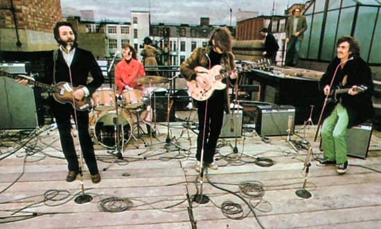 53 χρόνια πέρασαν από την τελευταία ζωντανή συναυλία των Beatles, η οποία πραγμ... 1