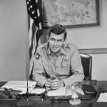 Andy Griffith (1 Ιουνίου 1926 - 3 Ιουλίου 2012) ως Andy Taylor στο The Andy Griffith ...