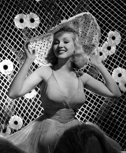 Betty Grable 1938... 1