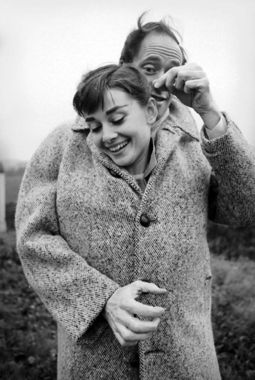 Η Audrey Hepburn (4 Μαΐου 1929 - 20 Ιανουαρίου 1993) και ο σύζυγός της ηθοποιός Mel Ferrer... 1