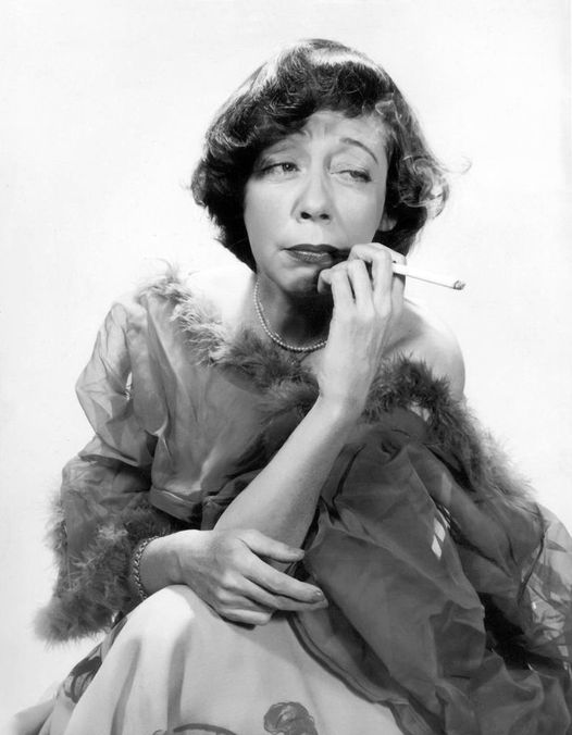 Η ηθοποιός και κωμικός Imogene Coca (18 Νοεμβρίου 1908 - 2 Ιουνίου 2001) έπαιξε πολλούς... 1