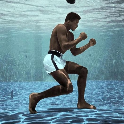 Ο Muhammad Ali φωτογραφήθηκε από τον Flip Schulke έγχρωμη, 1961... 1