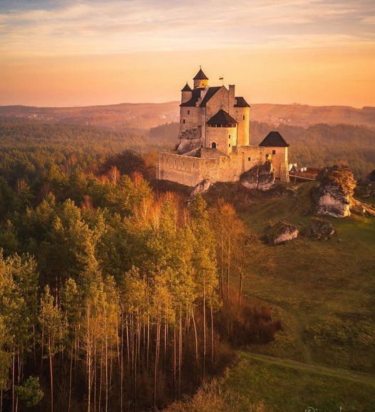 Κάστρο Bobolice, Πολωνία (@polska.travel)... 1