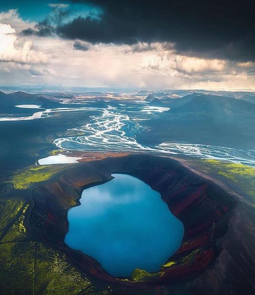Θέα από την Ισλανδία που θα σας κόψει την ανάσα : @merveceranphoto #YourEarth... 1