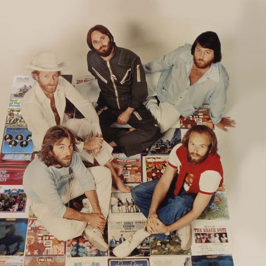 Οι "Beach Boys" είναι ίσως ένα από τα πιο παλαιότερα κι ενεργά ποπ-ροκ συγκροτήμ... 1
