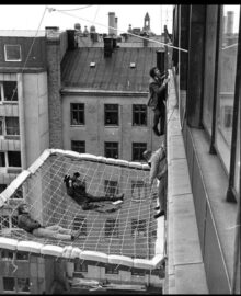 Ένας άντρας στη στέγη (1976).  Μπο Βίντερμπεργκ...