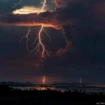 Αυτό είναι το EPIC Lightning Strike : @jonaspiontek #takemethere #earth #nature #li...
