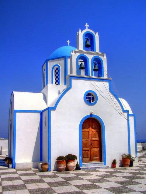 Σαντορίνη. Εκκλησία με Μπλε Τρούλο￼... 1