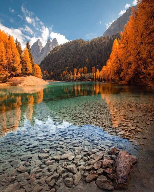 Αλπικές λίμνες της Ελβετίας... 1
