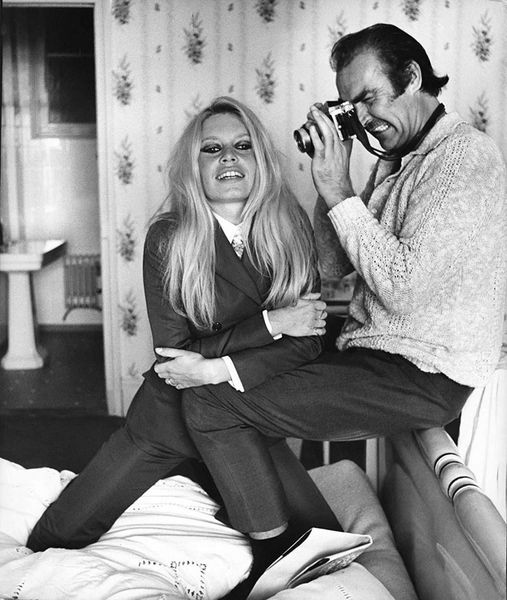 Η Brigitte Bardot και ο Sean Connery φωτογραφήθηκαν από τον Terry O'Neill.... 1