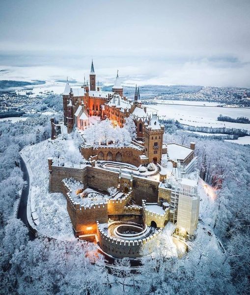Κάστρο Hohenzollern, Γερμανία Τα 7 πιο όμορφα κάστρα στη Γερμανία - 1