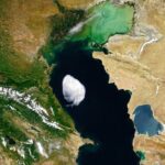 Το μεγαλύτερο τμήμα της Κασπίας θάλασσας (η μεγαλύτερη «κλειστή» θάλασσα του πλα...