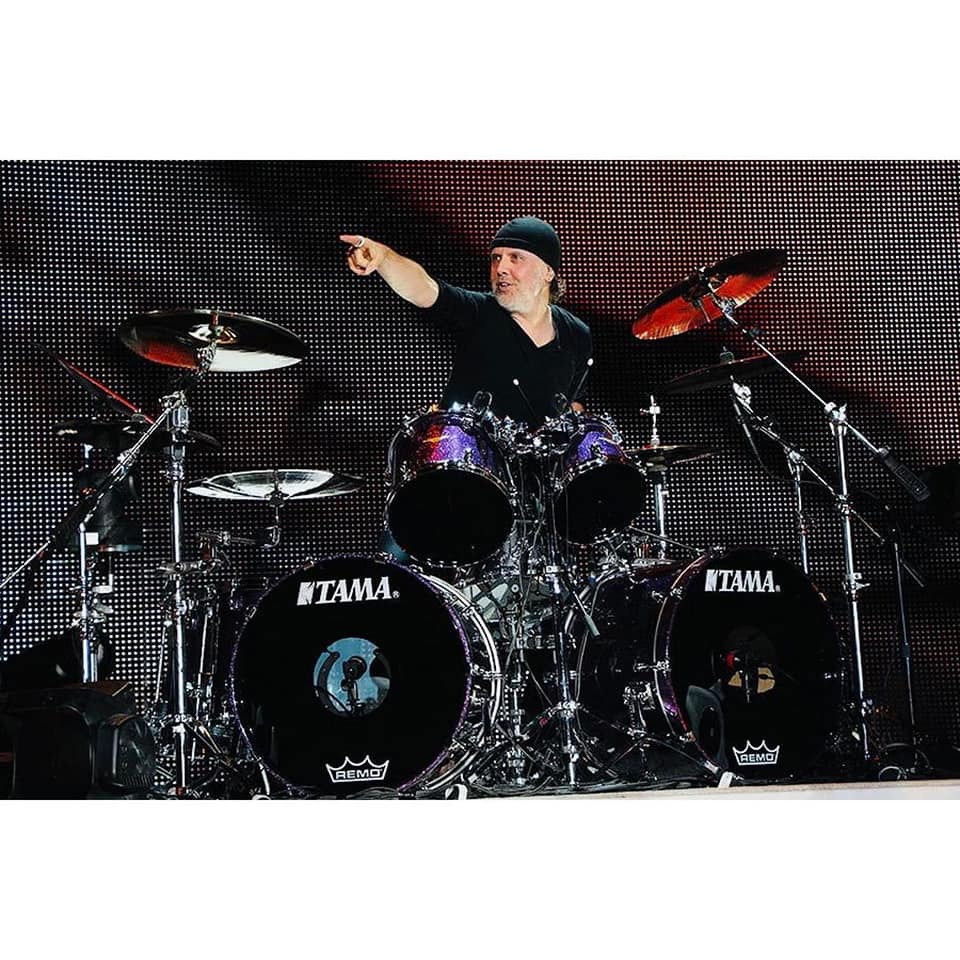 Οι Metallica, ερμήνευσαν ζωντανά το τραγούδι "Motorbreath" στην ηλεκτρική μορφή του. 4