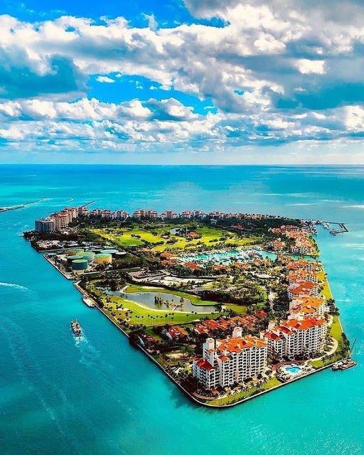 Fisher Island, ΗΠΑ... 1